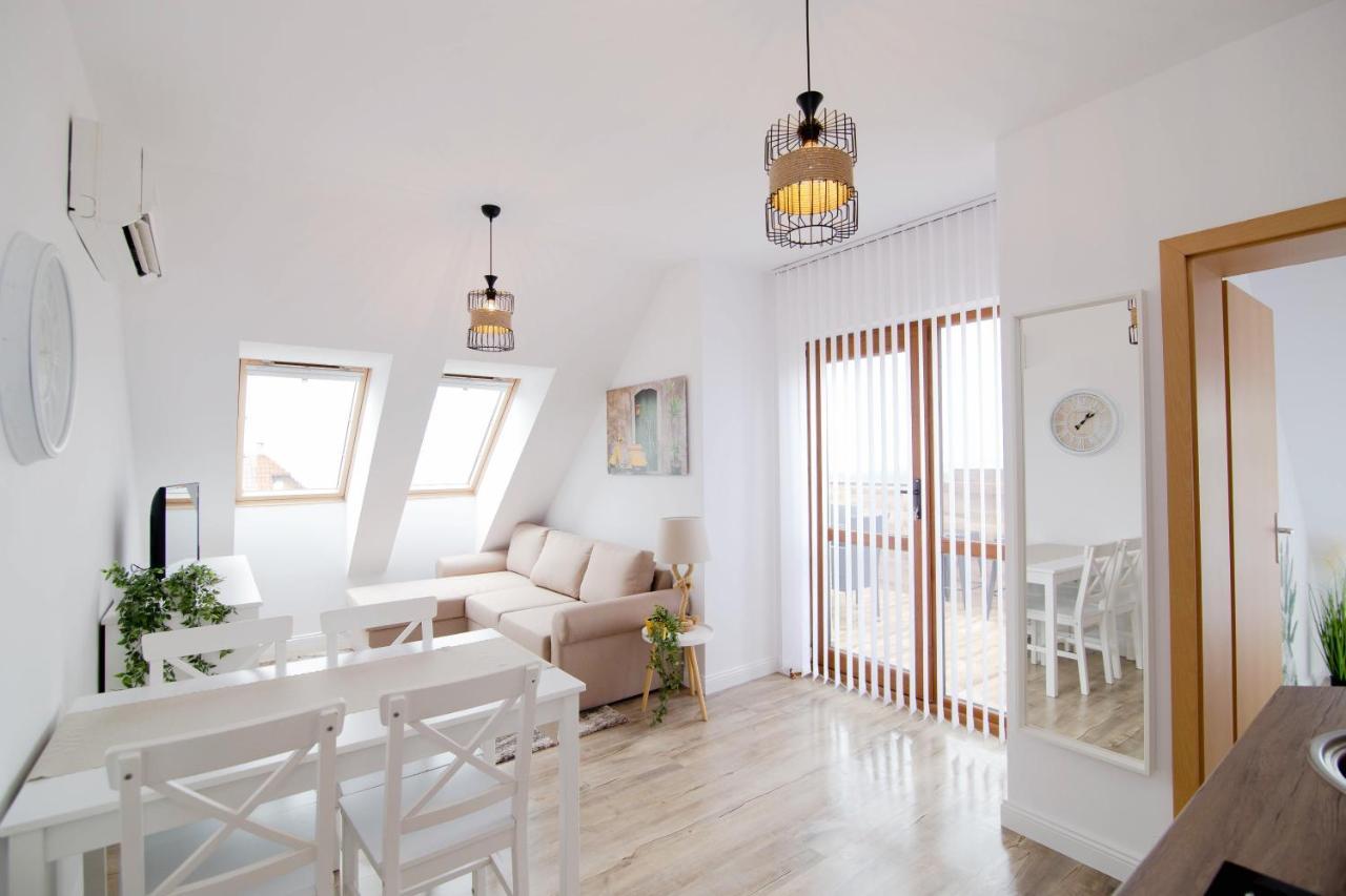 Bliznatsi Four Seasons Apartment - Oasis Beach Resort מראה חיצוני תמונה