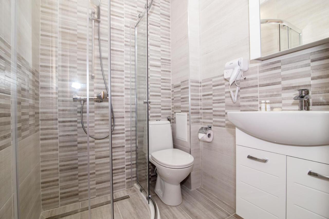Bliznatsi Four Seasons Apartment - Oasis Beach Resort מראה חיצוני תמונה