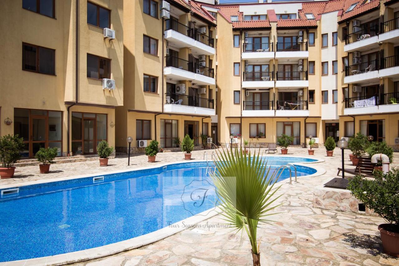 Bliznatsi Four Seasons Apartment - Oasis Beach Resort מראה חיצוני תמונה