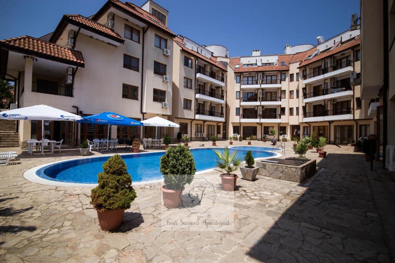 Bliznatsi Four Seasons Apartment - Oasis Beach Resort מראה חיצוני תמונה