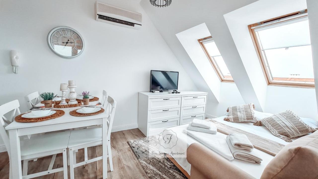 Bliznatsi Four Seasons Apartment - Oasis Beach Resort מראה חיצוני תמונה